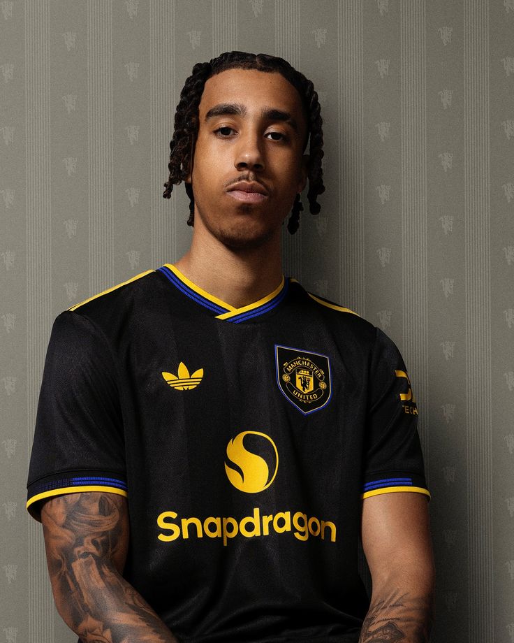 Manchester United 2025/26 Third Kit | V-Neck Collab Edition | Limited Release