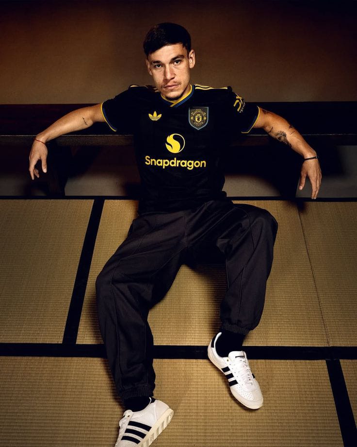 Manchester United 2025/26 Third Kit | V-Neck Collab Edition | Limited Release