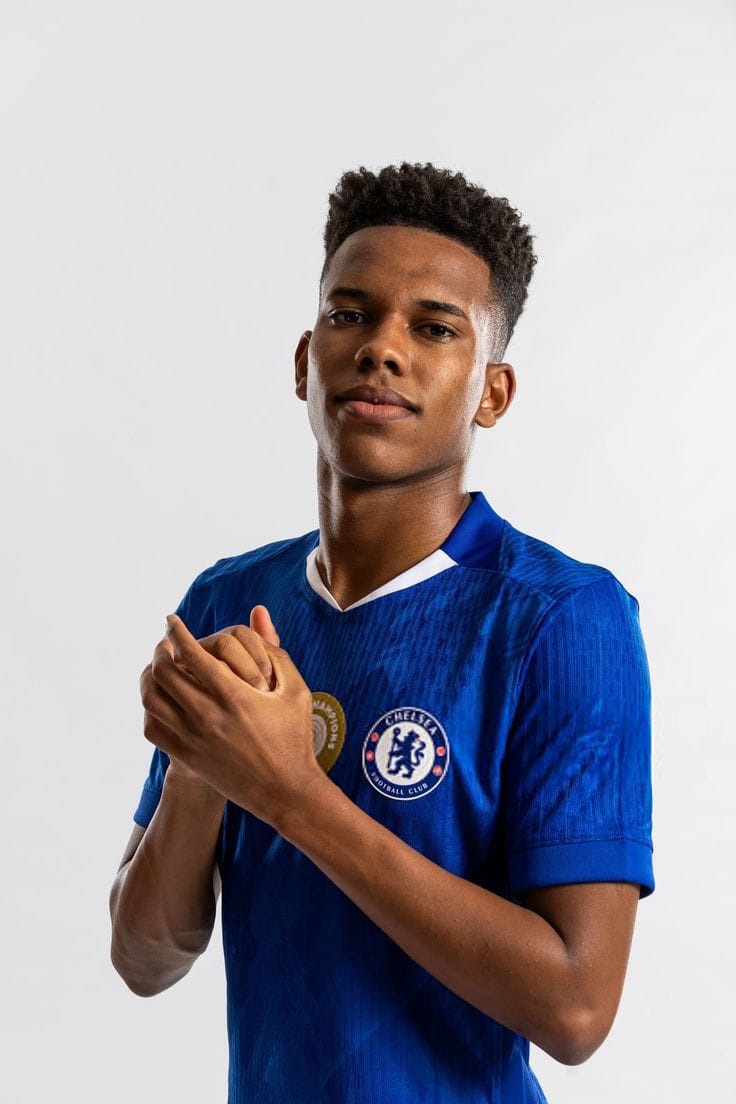 Chelsea 2025/26 Home Kit | V-Neck Design | Classic Royal Blue | Official Replica