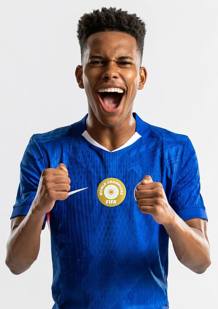 Chelsea 2025/26 Home Kit | V-Neck Design | Classic Royal Blue | Official Replica