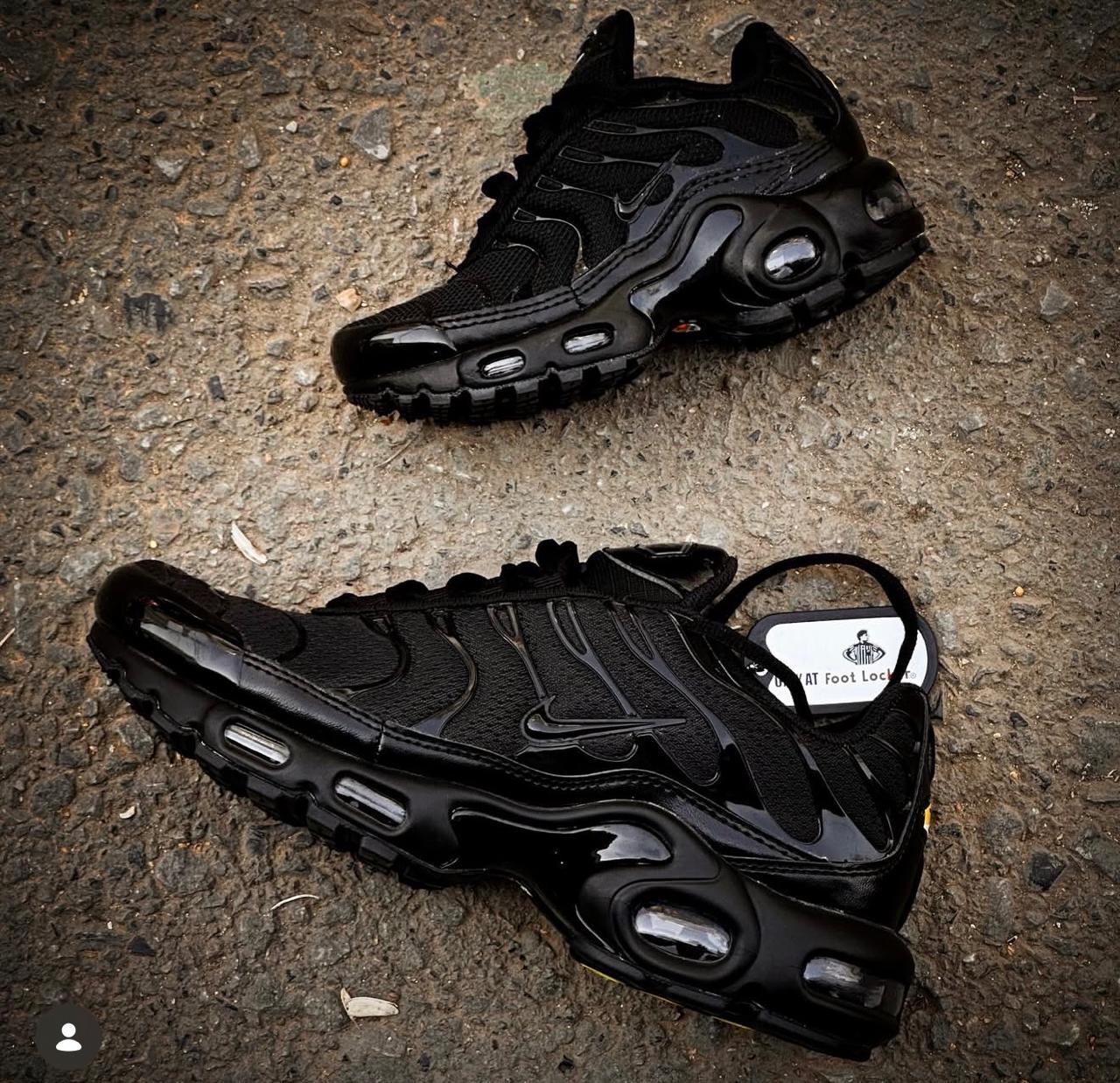 Nike Air Max Plus (TN) Men's Sneakers: Tuned Air Cushioning for Maximum Comfort and Iconic Street Style