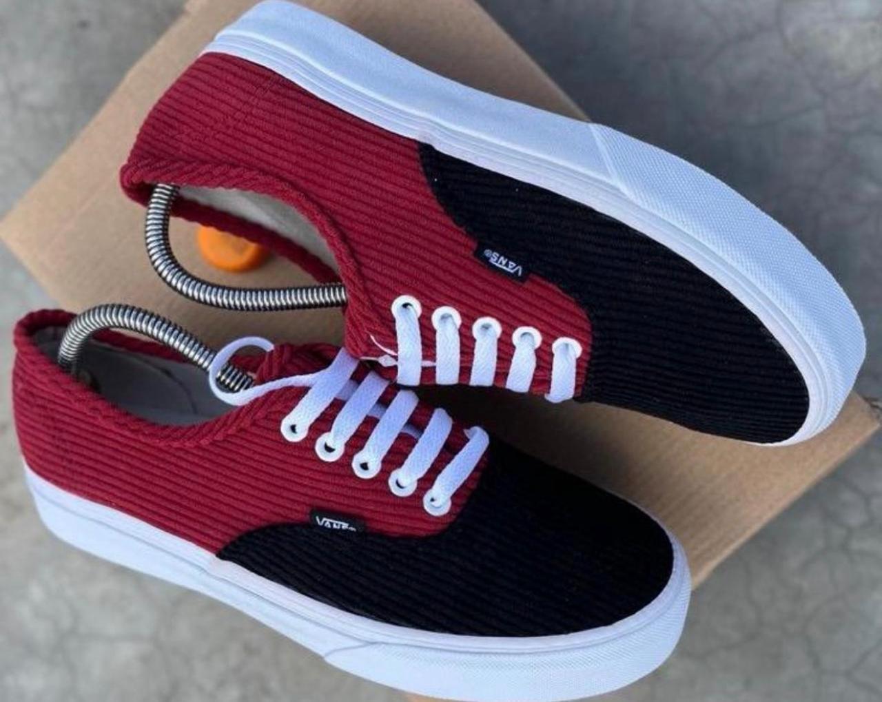 Vans Corduroy Black