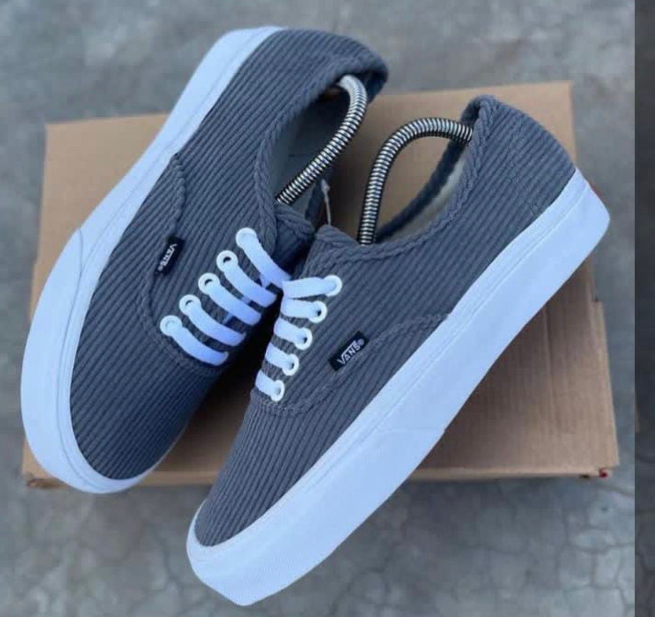 Vans Corduroy Black