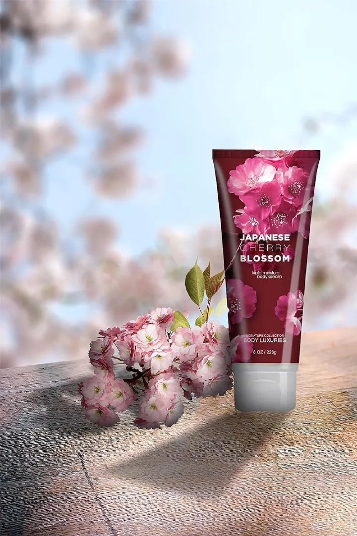 4 Pack Dear Body Cherry Blossom Contains Shower Gel, Body Splash, Body Cream and Body Lotion Sweet Fresh Scent Keep Fresh Body Washes 4 in 1 Signature Collection Body Luxuries Set