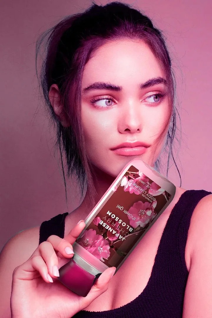 4 Pack Dear Body Cherry Blossom Contains Shower Gel, Body Splash, Body Cream and Body Lotion Sweet Fresh Scent Keep Fresh Body Washes 4 in 1 Signature Collection Body Luxuries Set