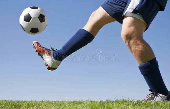 Size 5 Soccer Ball – Official Match Ball, Black & White High-Performance Training Football for Adults & Youth, Approved Waterproof Synthetic Leather