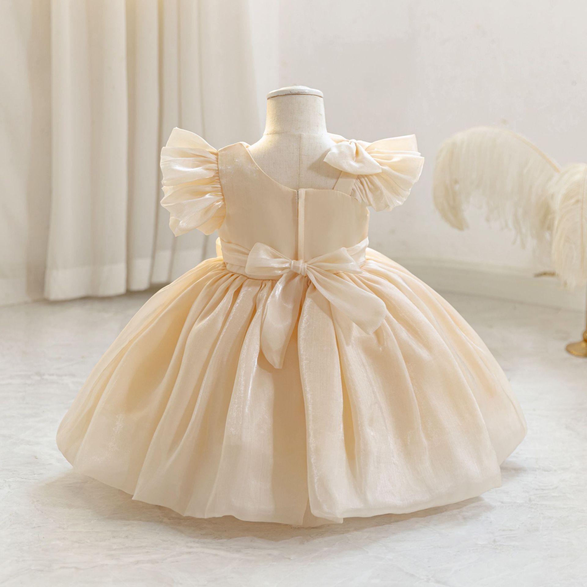 New 1-3Y Girls Puff Sleeve Princess Dress Tutu Birthday Party Dress Kids Performance Gown