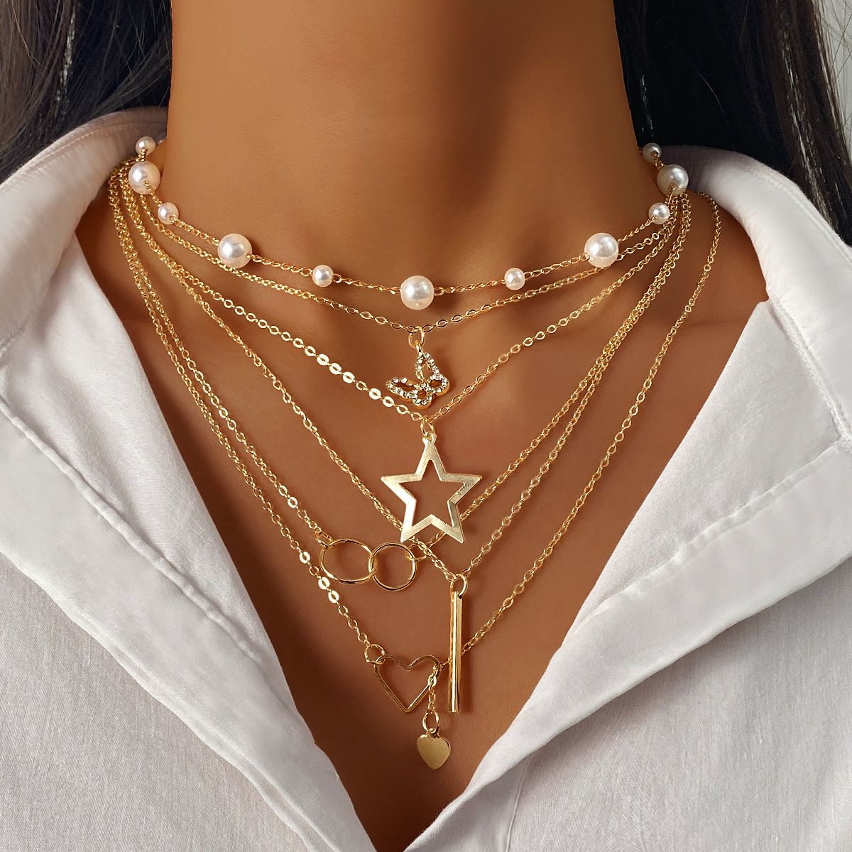 Hot selling personalized multi-layer layered necklace, European and American cross-border necklace, women's small sturdy pendant, collarbone chain, neck