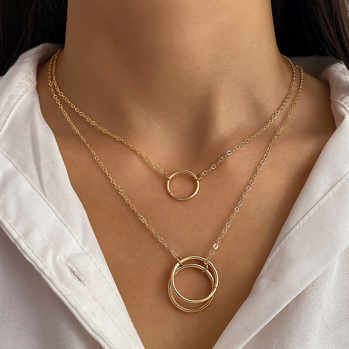 Hot selling personalized multi-layer layered necklace, European and American cross-border necklace, women's small sturdy pendant, collarbone chain, neck