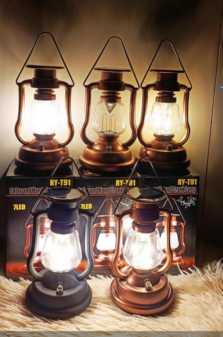 RY-T91 Retro LED Solar Lantern - Emergency Hand Crank & Rechargeable Outdoor Camping Light (Vintage Bronze/Black)