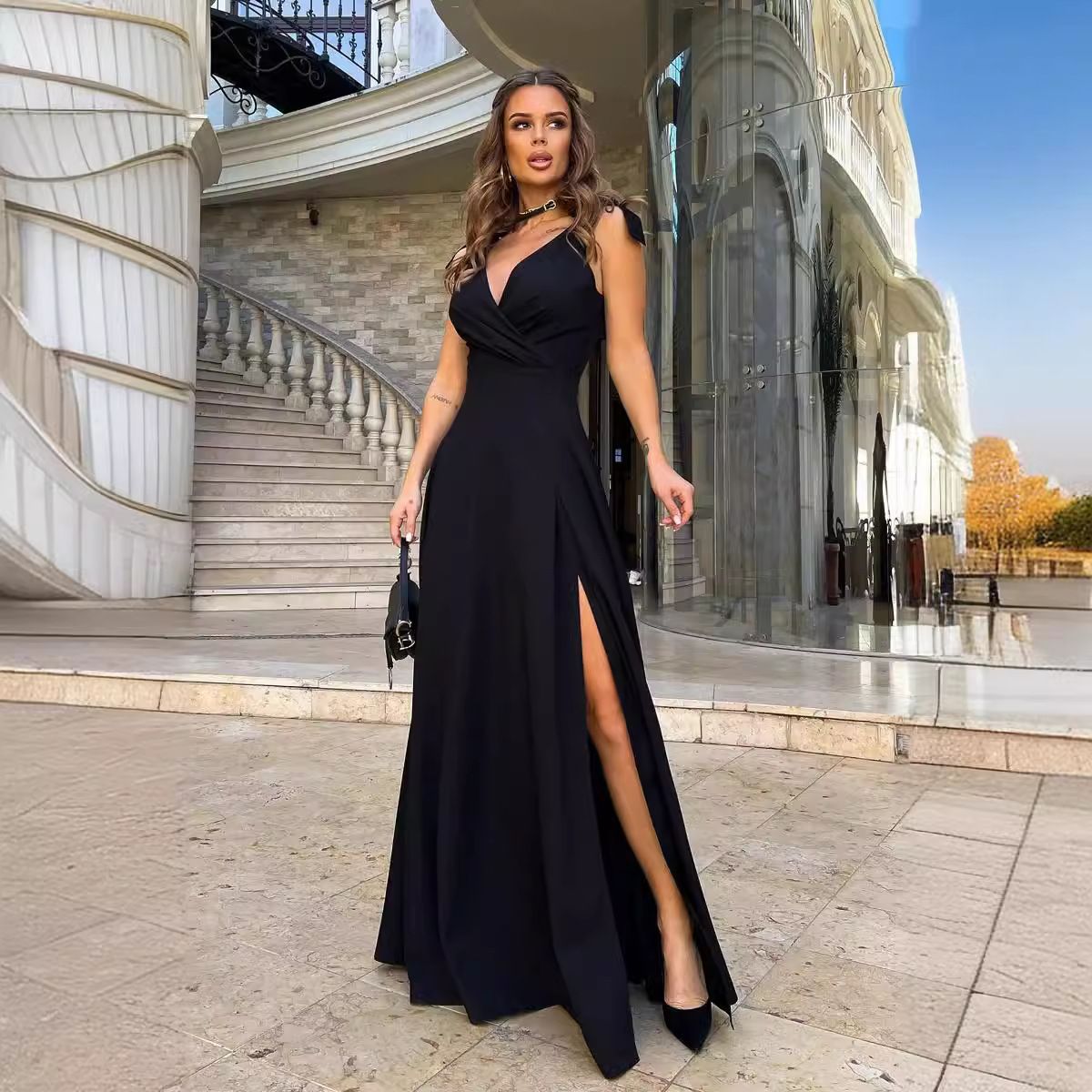 Summer new women's dress solid color sleeveless V-neck waist split big skirt long dress suitable for daily leisure commuting party dinner dress.
