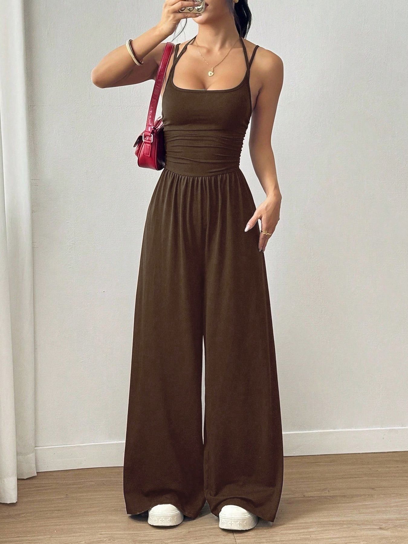 Summer new women's jumpsuit solid color sleeveless suspenders high waist wide leg pants casual jumpsuit suitable for daily leisure commuting parties.