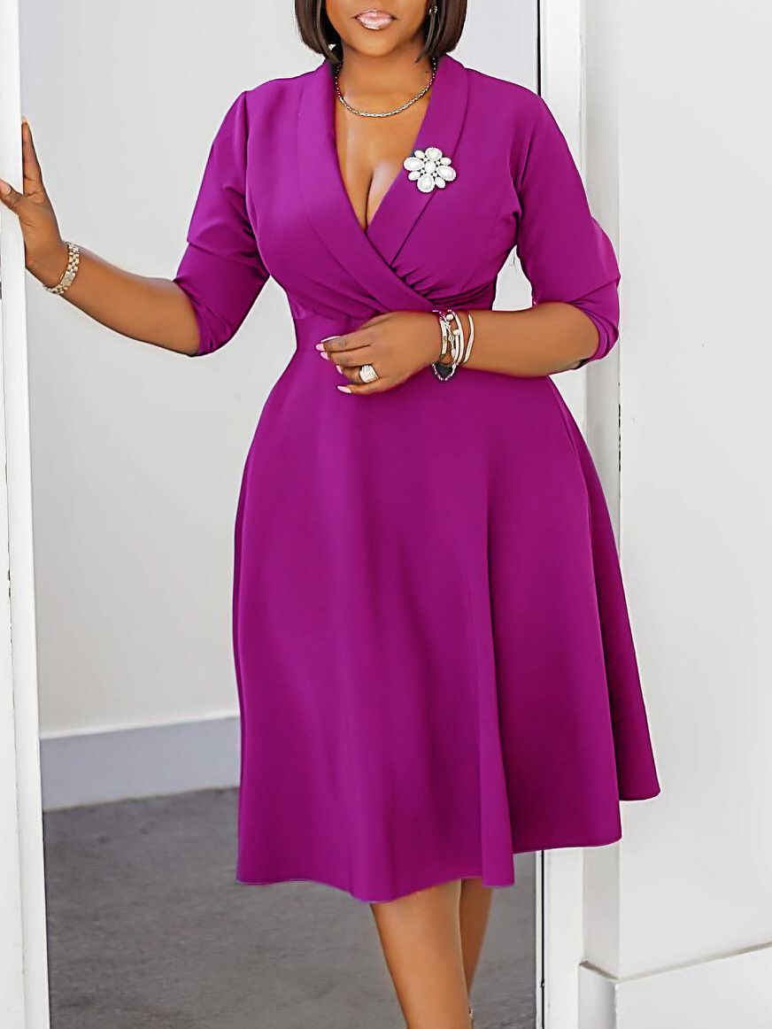 In summer, the new women's dress is solid color with sleeves, lapels, high waist and big skirt. The long dress is suitable for daily leisure and commuting office wear.