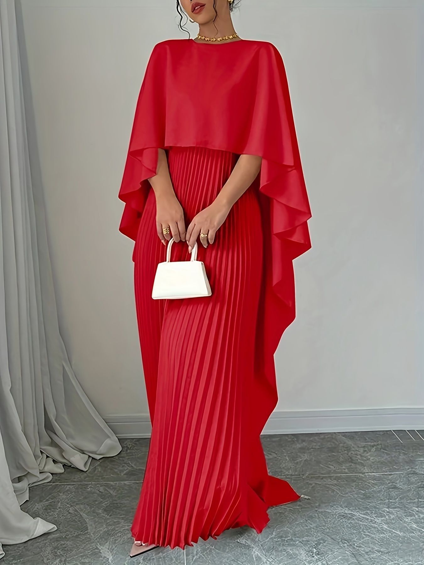 New women's dresses in summer are fashionable, solid colors, irregular pleated bat sleeves and loose long dresses, which are suitable for daily casual parties and dinners.