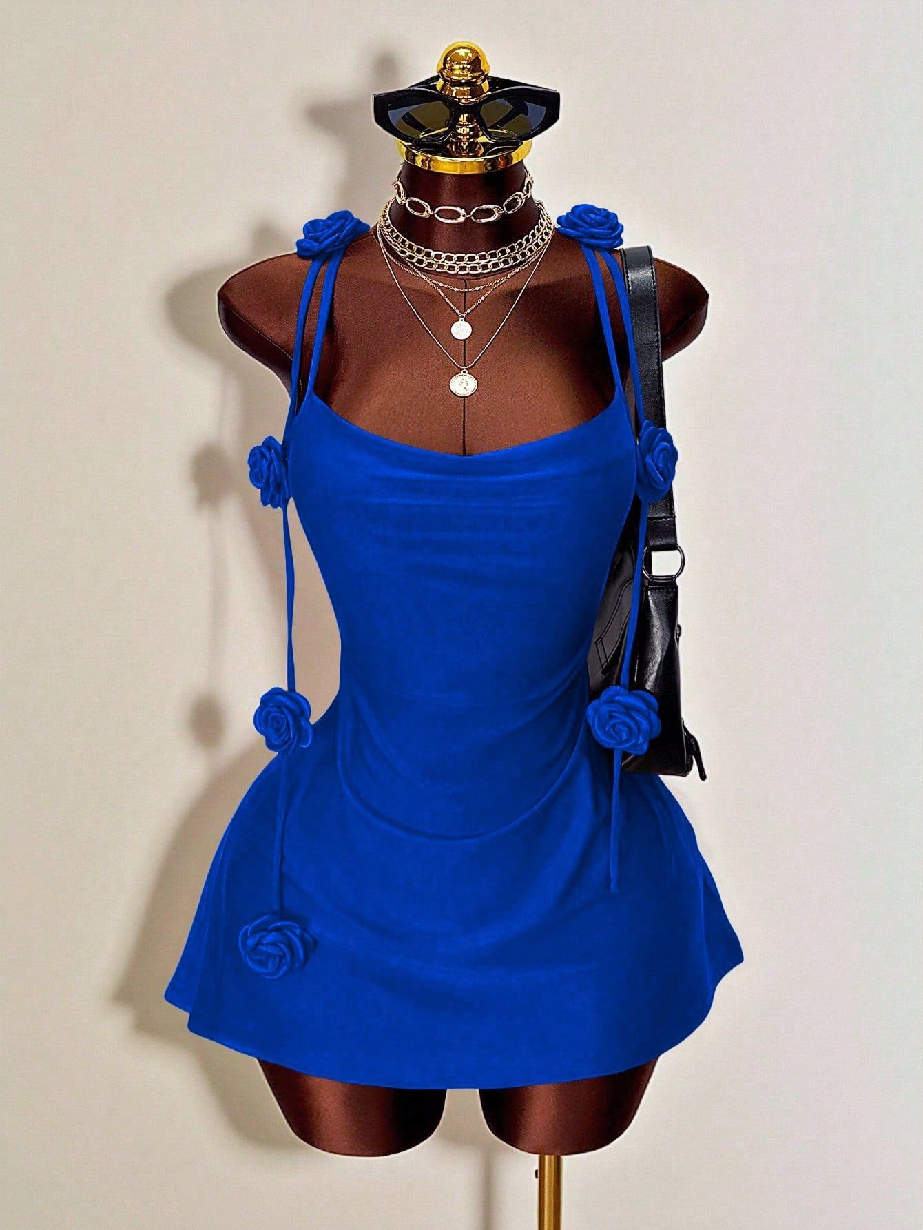 New women's dresses in summer are solid colors, sleeveless suspenders, backless slim hips, and short dresses suitable for daily casual commuting party dresses.