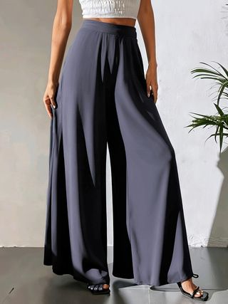 New women's trousers in summer are solid chiffon with high waist and loose wide legs, which are suitable for daily leisure, commuting and office gathering.