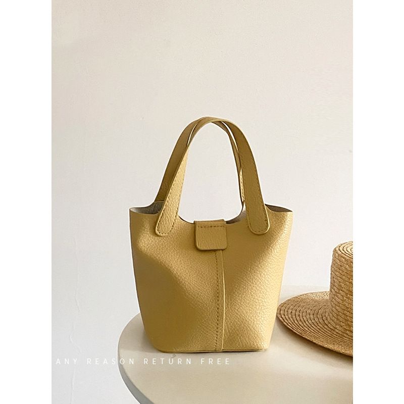 New handbag fashion solid color handbag Joker leisure bucket steamed stuffed bun mother bag is suitable for daily leisure commuting party.