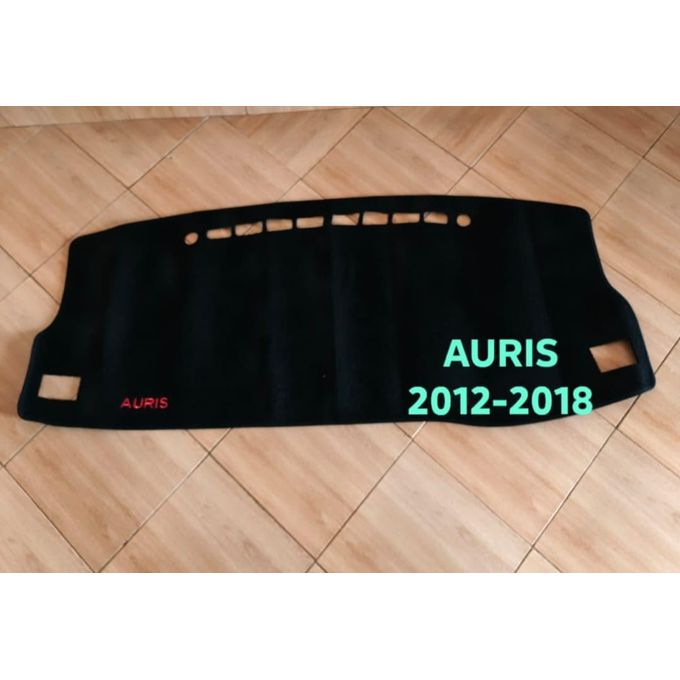 Toyota Auris Dashboard Mat (2012–2018)