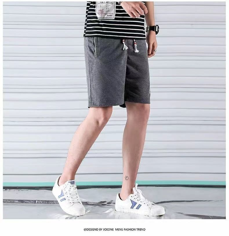 In summer, young and middle-aged men's sports and leisure shorts, men's cropped trousers, knitted cotton trousers, loose sports pants and beach pants.