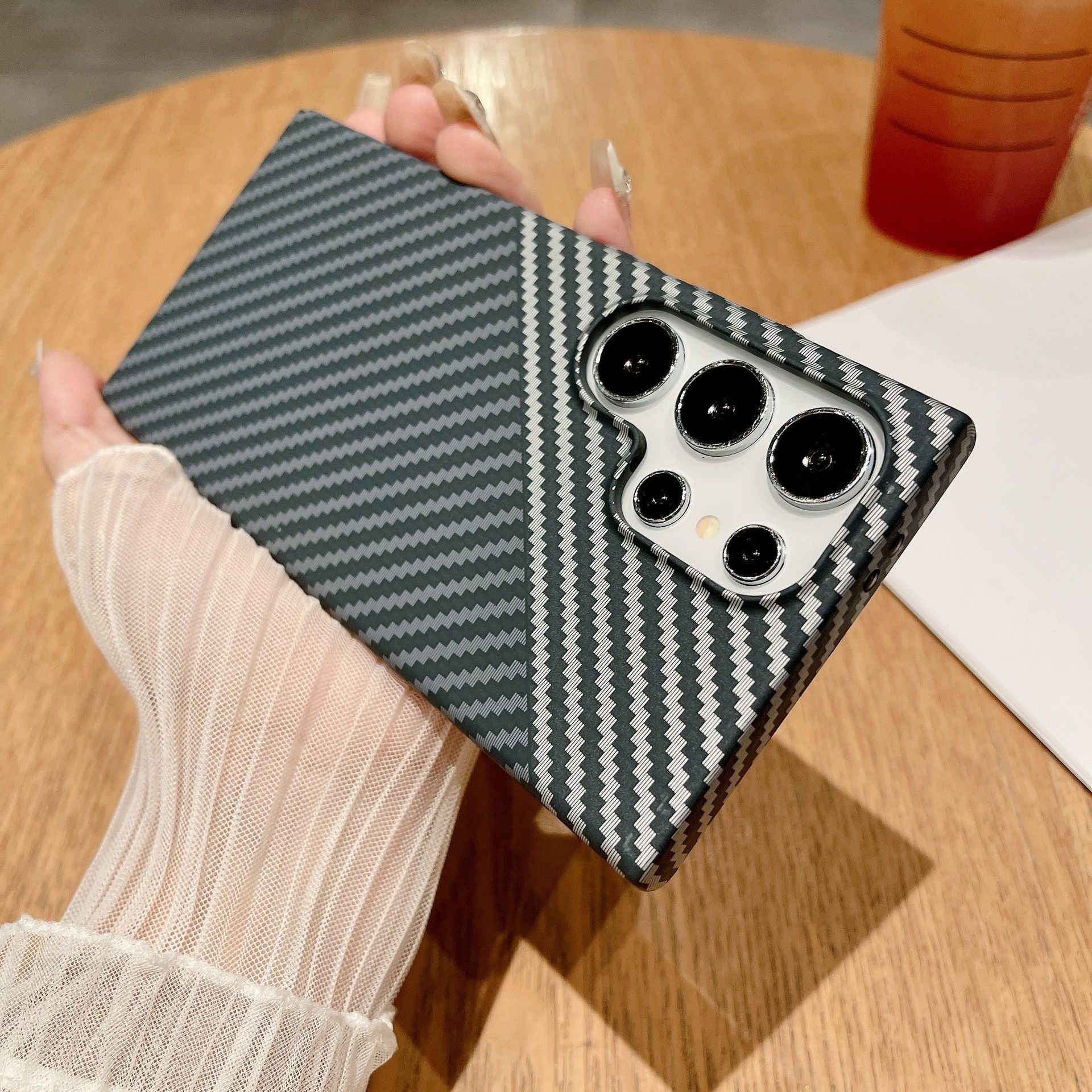 Samsung case:Magnetic Carbon Fiber Phone Case for Samsung Galaxy S26/S25/S23/A56/A17/A16Shockproof Slim PC Cover with Built-in Magnet, Anti-Scratch Matte Protective Case for Note 20