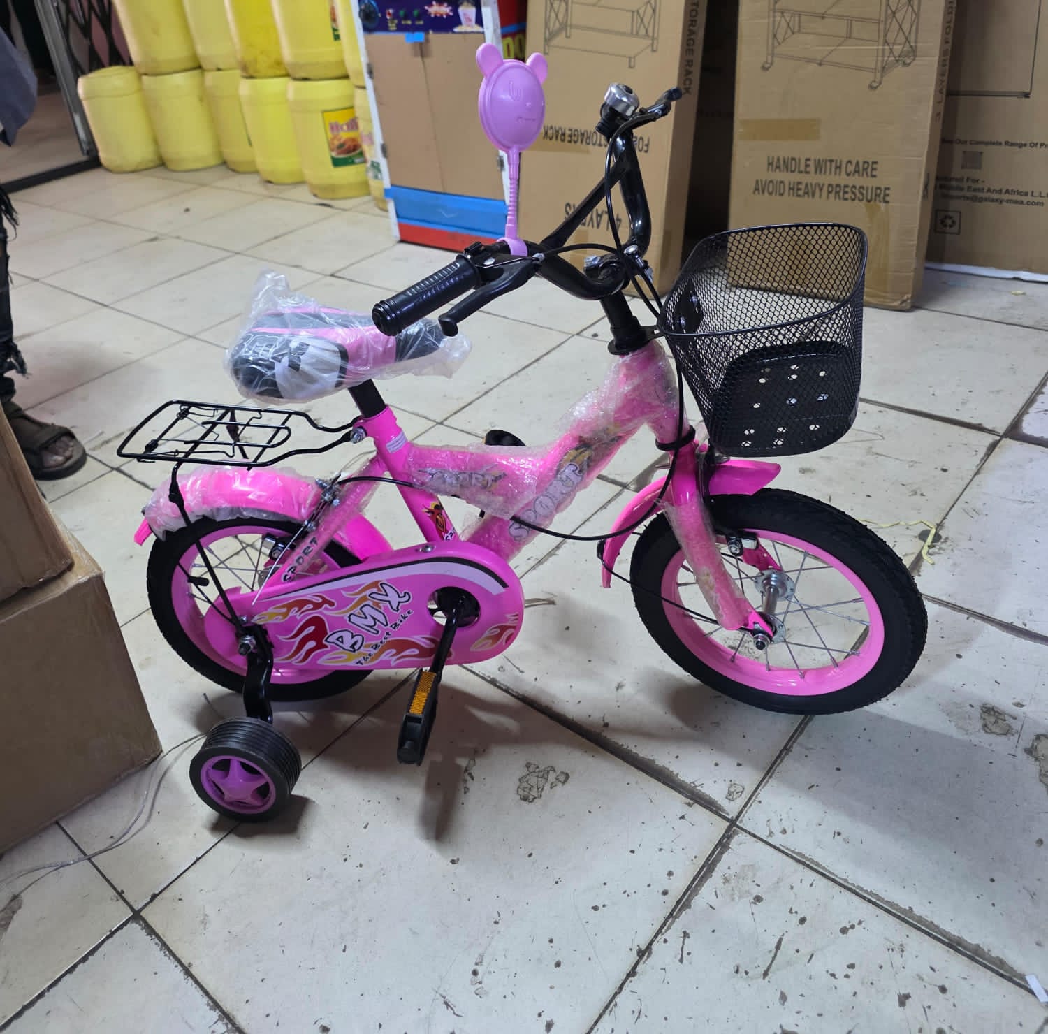 BMX Bicycles Sizes (12 / 16 / 20)
🔵 Size 12 BMX (Toddler Bike)
Mulliner BMX Size 12 Kids Bicycle
👶 Best for:
Ages 2–5 years
First-time riders / beginners
🔧 Features:
Small 12-inch wheels for easy c