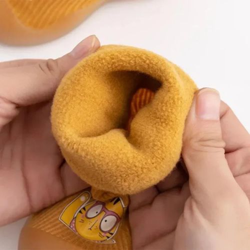 Non-Slip Baby/Toddler Sock Shoes with Soft Rubber Soles – Warm, Flexible Indoor Shoes for Infants & Toddlers (Sizes 12M to 2 Years)