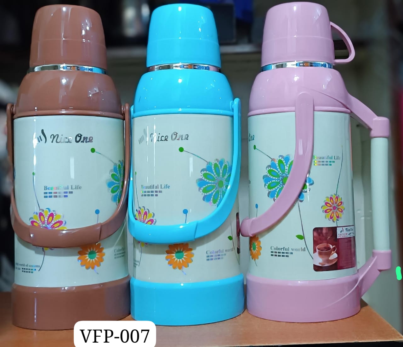 Nice One 2 L beautiful flask, 1pc