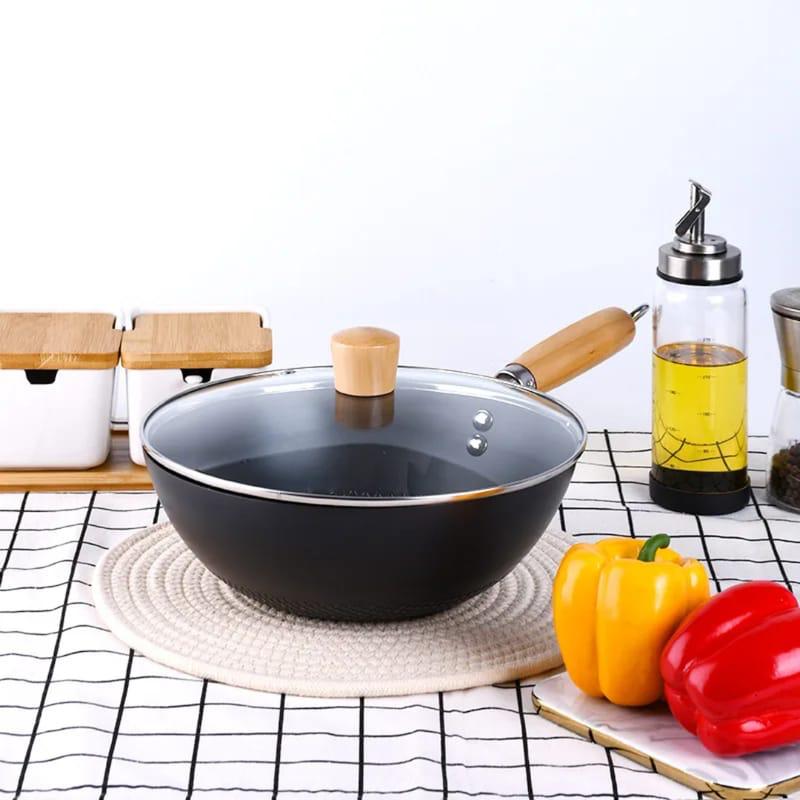 Deep Frying Pan with Lid 🍳🔥
Upgrade your kitchen cooking with this high-quality deep frying pan complete with a matching lid — perfect for everyday meals and delicious recipes.
✔️ Deep & Spacious De