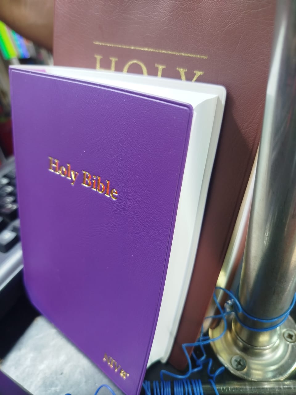 New International Version (NIV) Holy Bible — one of the most widely read and trusted modern English translations. 📖✨
Carefully translated for clarity and accuracy, the NIV Bible makes God’s Word easy