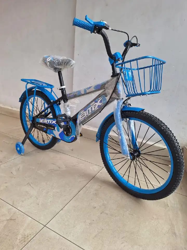 Size 20 BMX Bicycle — built for speed, tricks, and everyday adventure! 🚴‍♂️🔥
Designed with 20-inch wheels, this BMX bike is the perfect balance of control, strength, and agility, making it ideal for