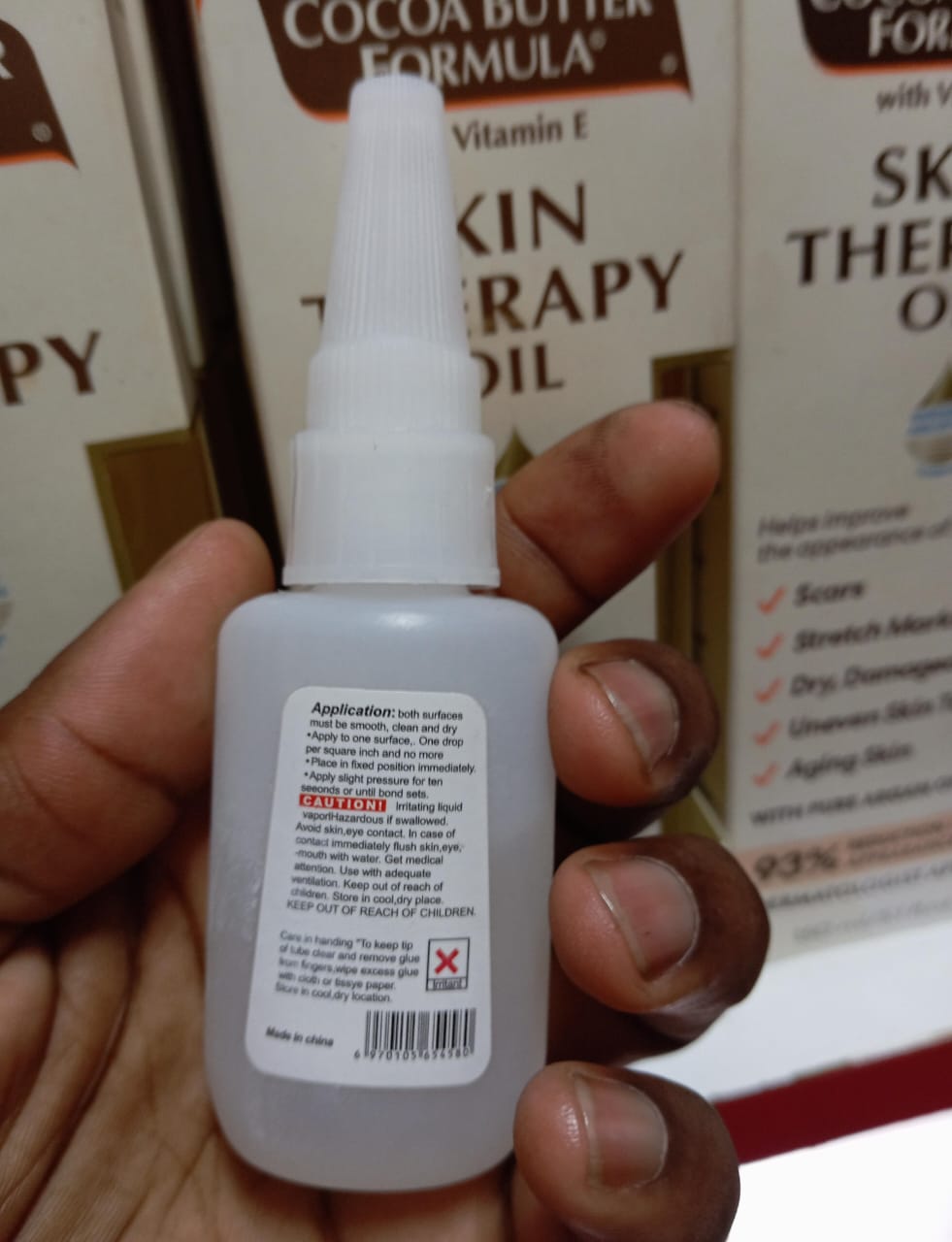 Adhesive glue 401 nail glue Bond fastness 401 cyanoacrylate adhesive also bonds plastic,metal,wood,rubber,glass,ceramic with just one drop glue