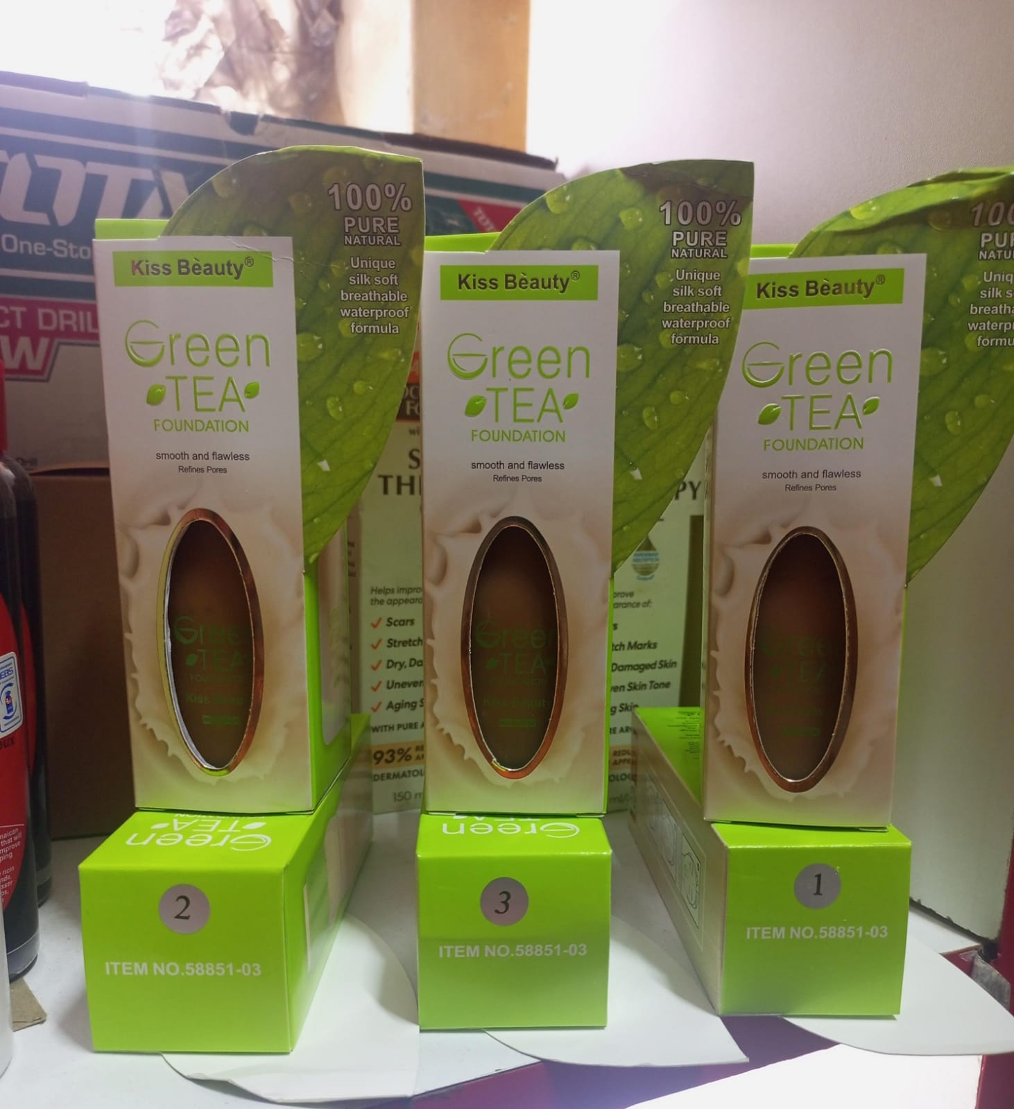 Kiss beauty foundation Kiss Beauty green Tea Foundation smooth and flawless refines pores 100% pure natural unique silk soft breathable waterproof formula makeup Foundation