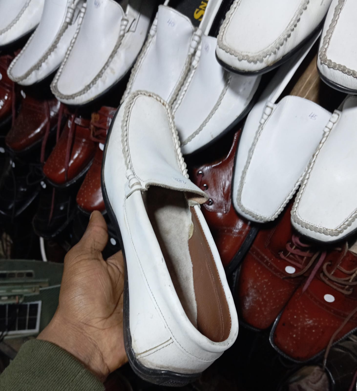 White leather shoes multi purpose official casual white school shoes Rovas sniper quality white loafers leather shoes