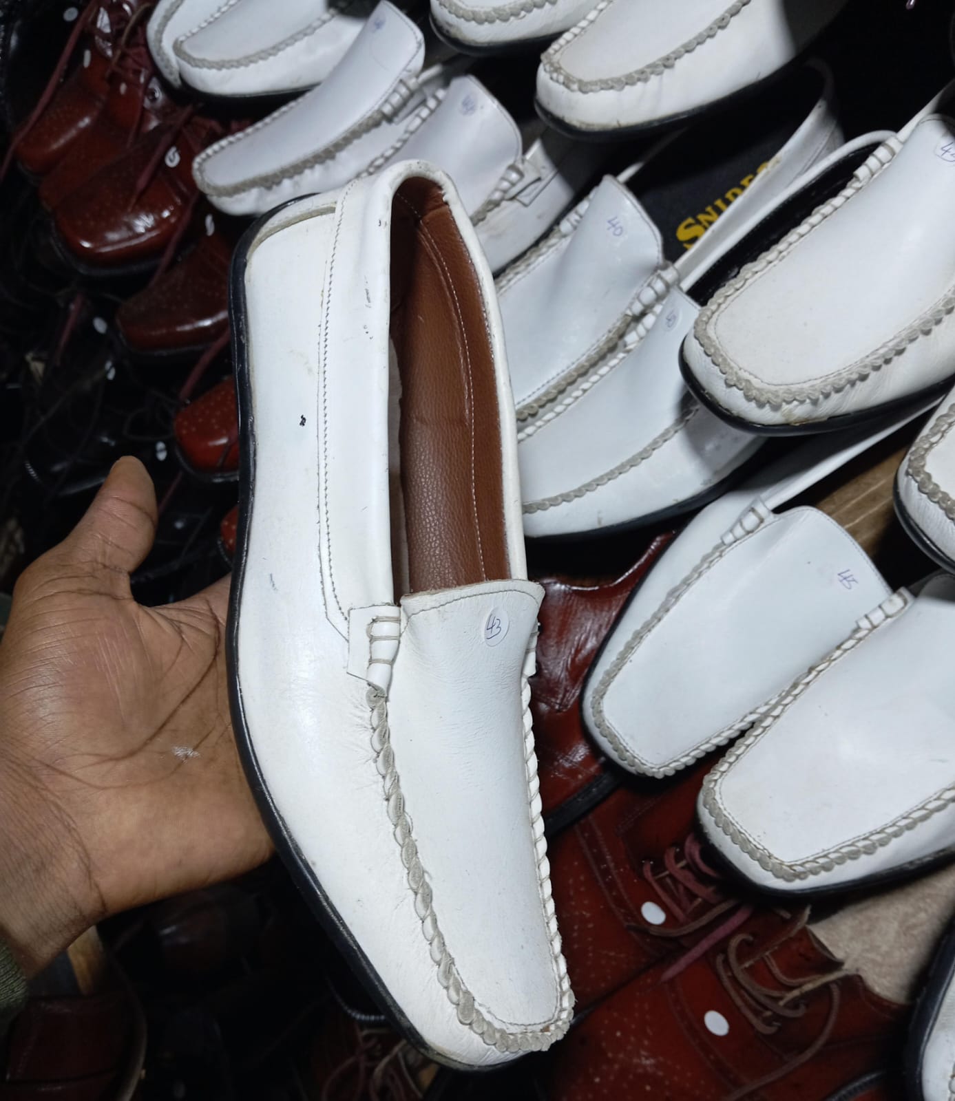 White leather shoes multi purpose official casual white school shoes Rovas sniper quality white loafers leather shoes