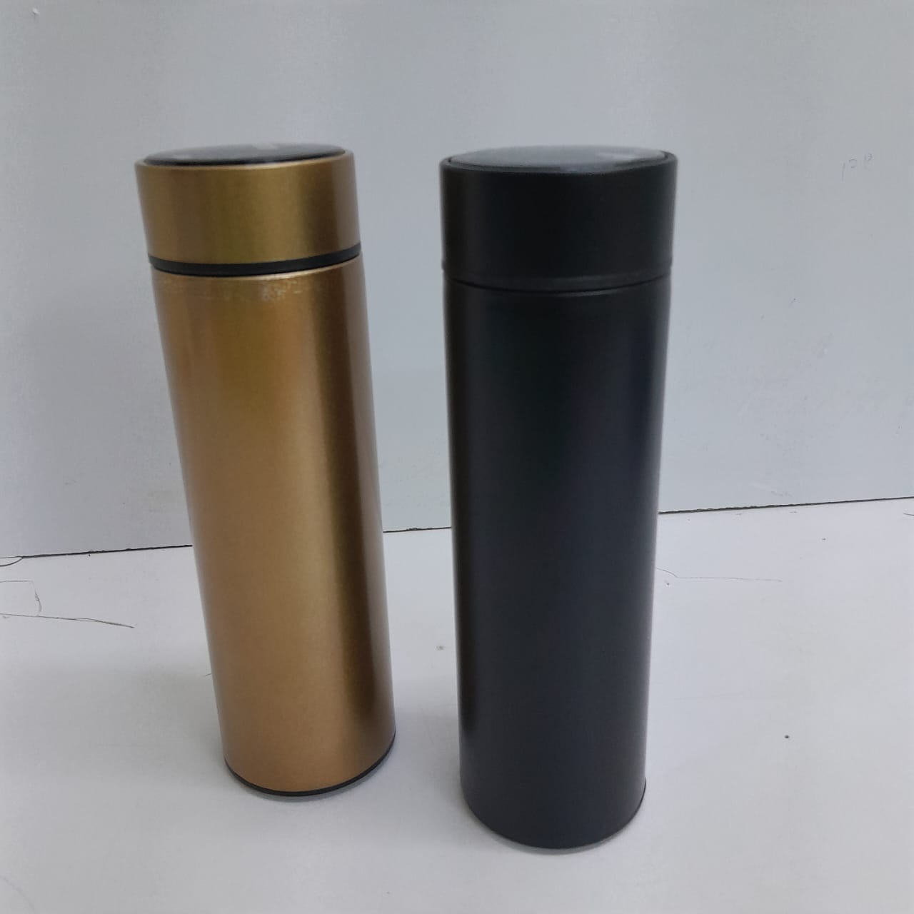 500ml LED Temperature Display Thermos Cup, Stainless Steel Vacuum Travel Mug for 12 Hours, Hot and Cold Tea Coffee Vacuum Thermoses Cup for School, Home, Office