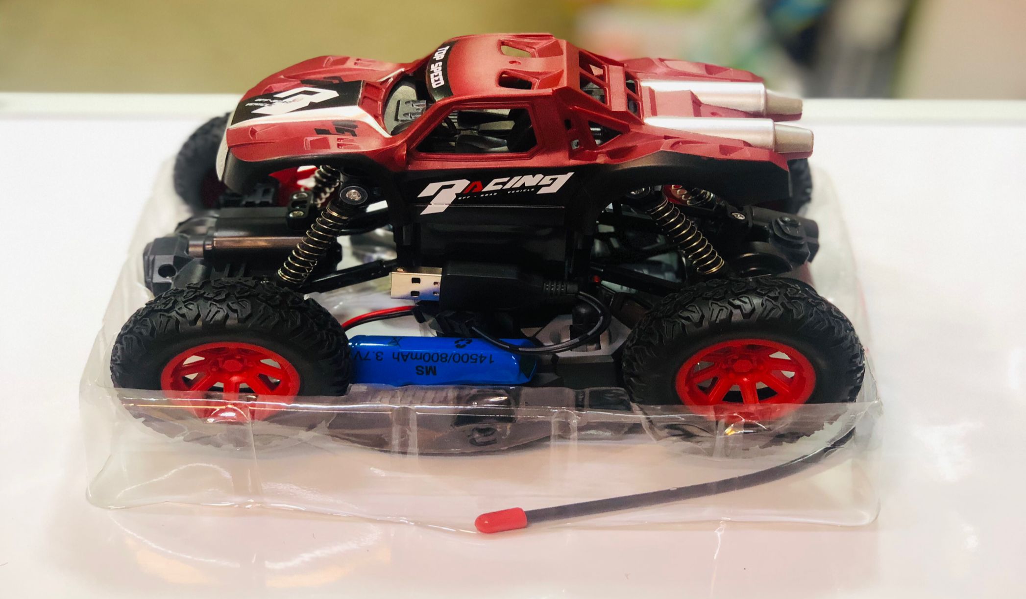 High Speed Off-Road Monster Truck  Rock Climbing RC Car| Free Rechargeable batteries available with this car Best birthday gift for Kids,boys, girls