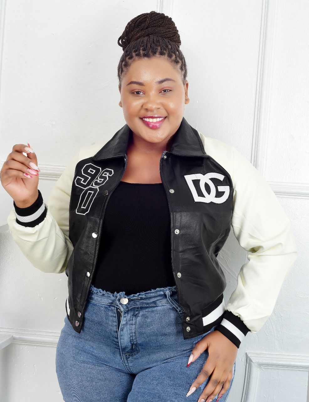 Clothes > Women's Clothing > Tops > Jackets