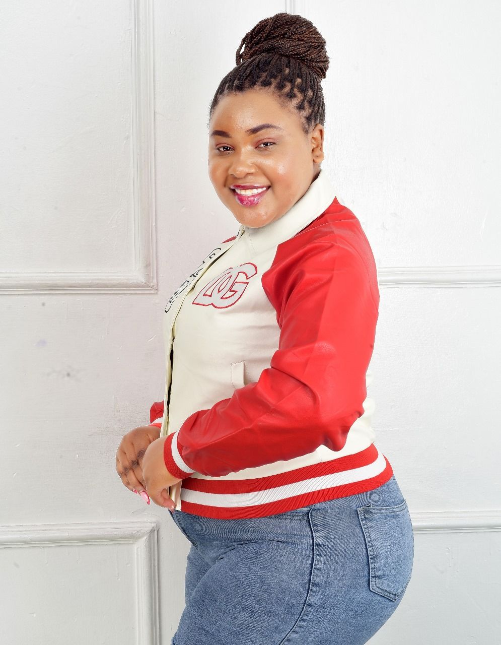 Clothes > Women's Clothing > Tops > Jackets