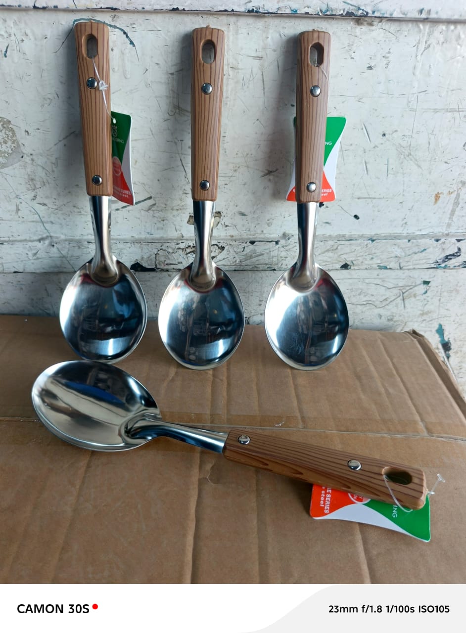 Wooden handled serving spoon 4pcs