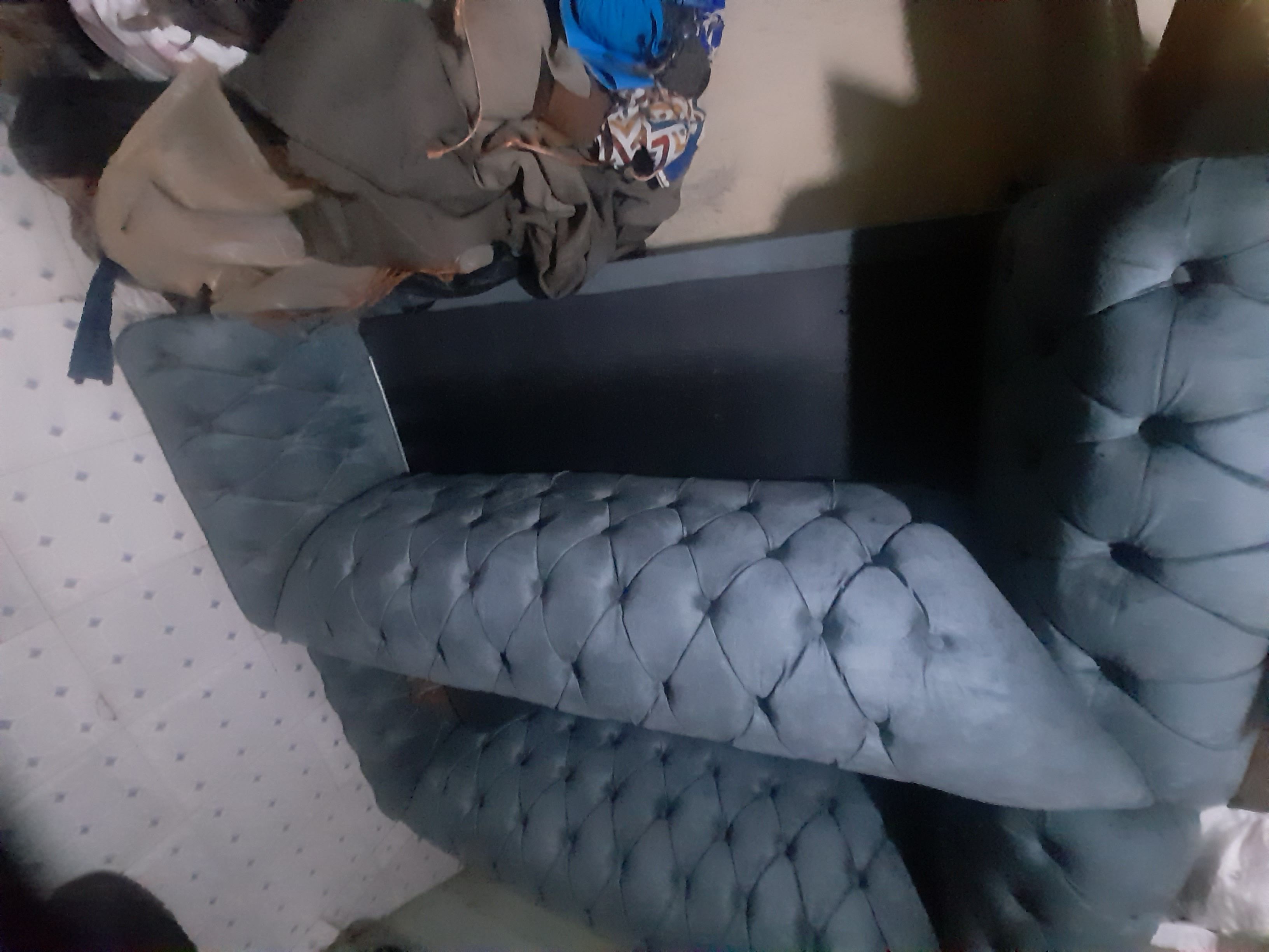 Elegant 3-Seater Sofa - Masterpiece of Comfort and Style