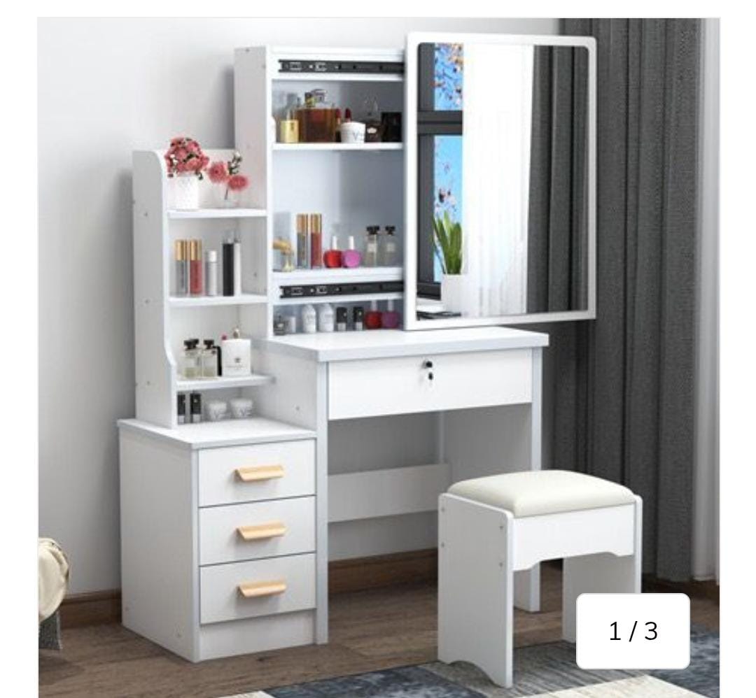 CLEARANCE OFFER Dressing table with sliding mirror