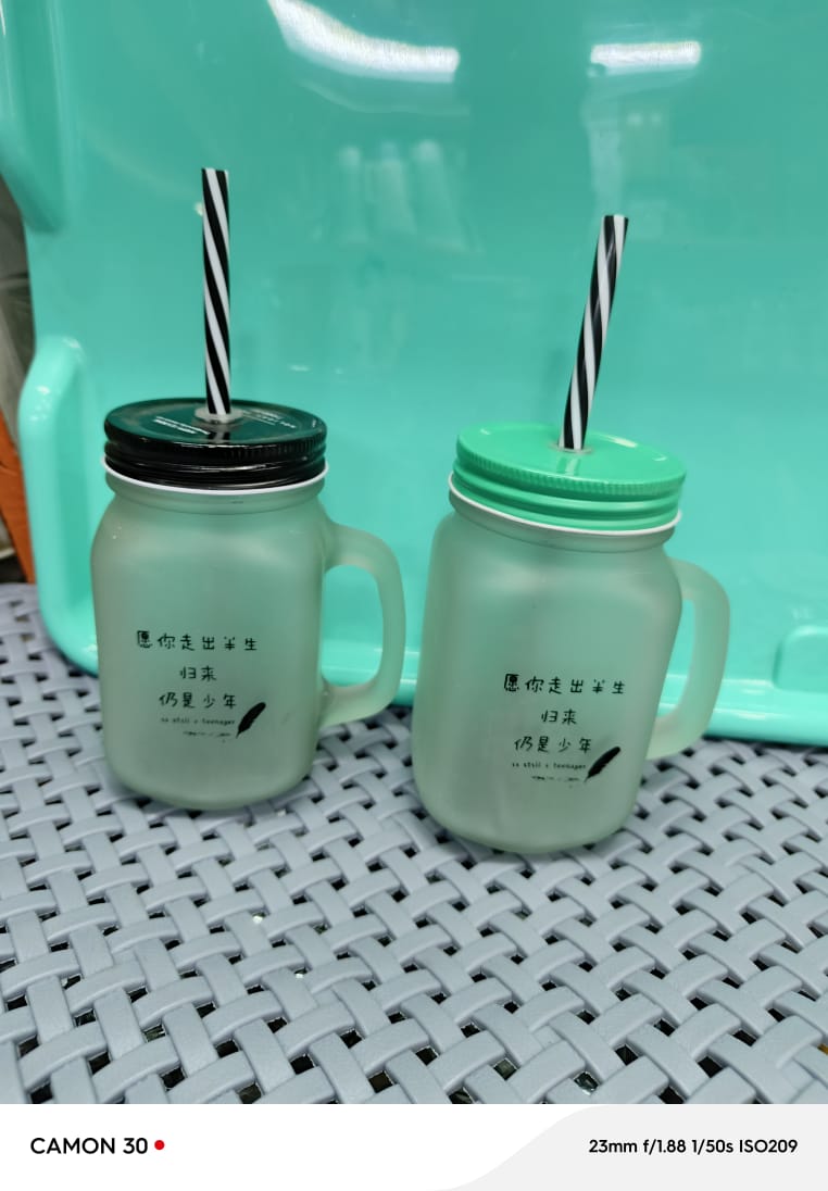CLEARANCE OFFER Mason Jar With Handle, Cover & Reusable Straw