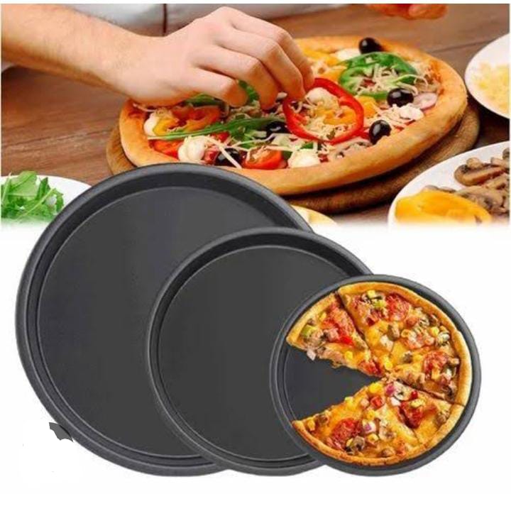 3Pcs Quality Pizzas Pan Set  Nonstick Pizza Pan Easy to Clean and Perfect Size for a Small Get Together Fits in most toaster ovens. Non-Stick finish that allows baked goods to release easily from the