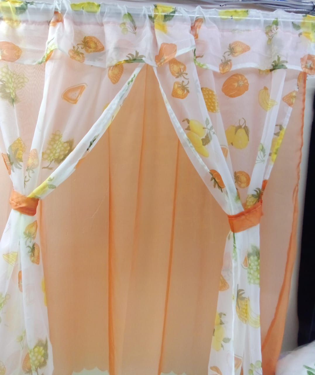 Kitchen curtains