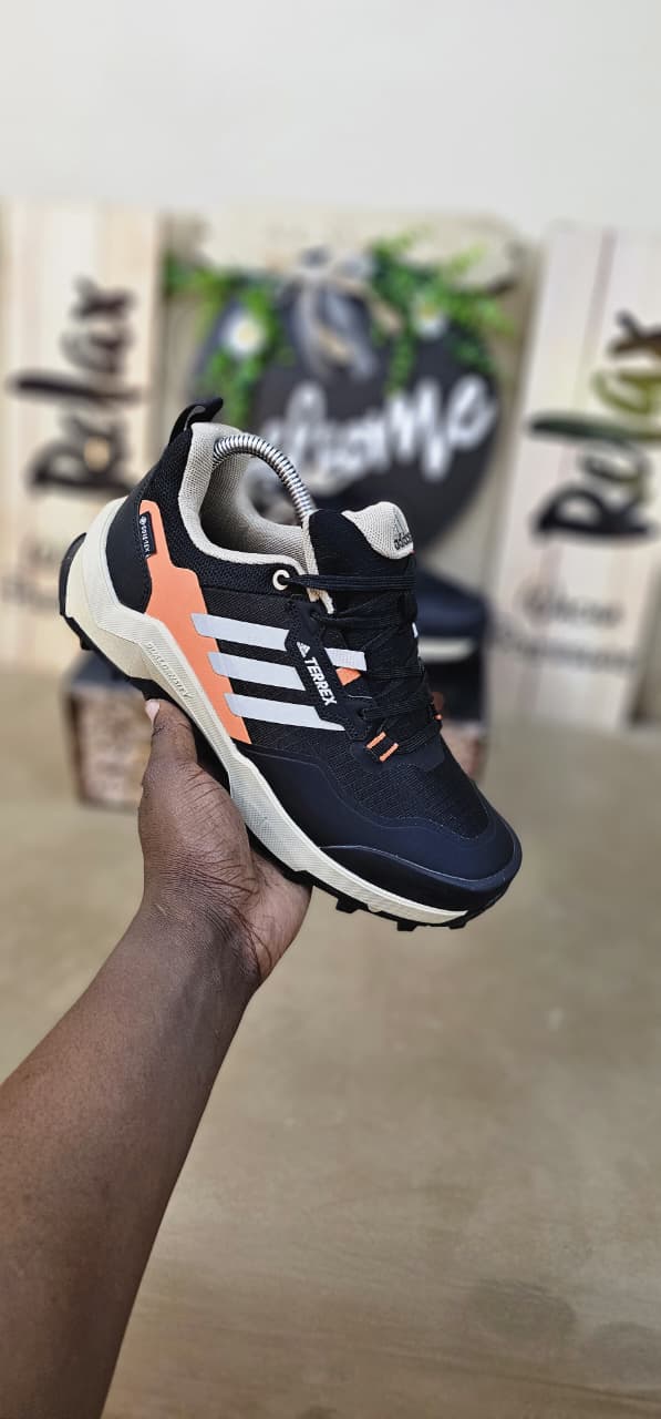 Generic Quality Unisex Men's Shoes Sneakers Stylish, Durable & Budget-Friendly