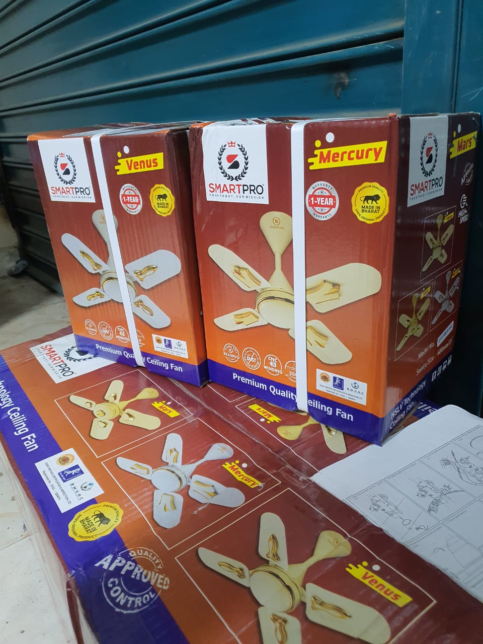 SMART PRO 24 INCHES CEILING FAN WITH 3 BLADES - 24" Short Blade Ceiling Fan, Its Unique brown Colour/Gold design makes it beautiful in any environment, 100% Copper Coil, 4 Blades, 5 Speed Regulator