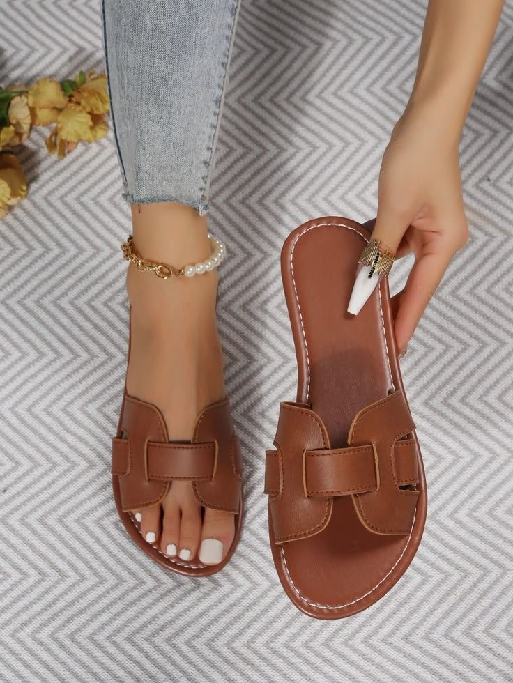 Beach lady Women's pure leathers open loop flat genuine leather soft and breathable sandals for women cut out slide sandals elegant