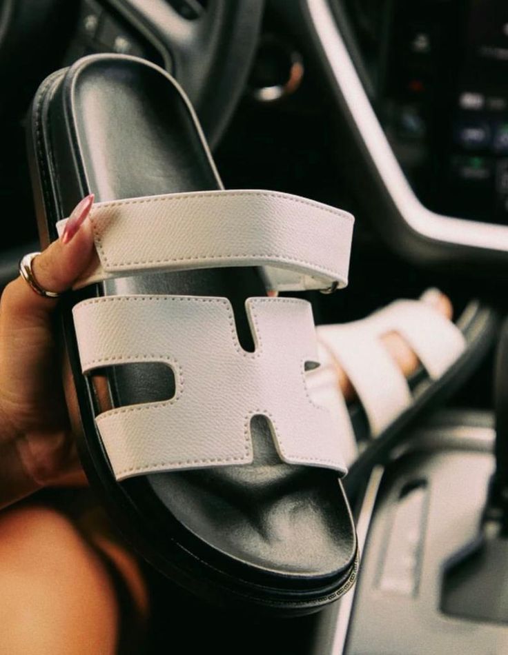 Women's thick sole soft genuine leather comfortable pretty platforms British style adjustable slipon beach chunky for ladies sandals comfortable affordable stylish trendy