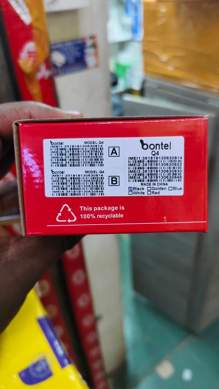 BONTEL Q4 2.8 Inch Big Screen Display, 3000mAh Big Battery, 4 SIM Cards, 32MB RAM, Big Torch, FM Radio, 2G Enabled, Phonebook 2000 Contacts - Feature Phones