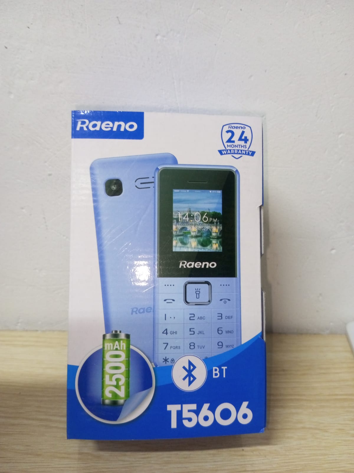 Raeno T5606 Dual sim card 2 sim card slots,Camera, screen display 1.77, Fm Radio, Bluetooth Connectivity kabambe/katululu/mulika mwizi/feature phone.